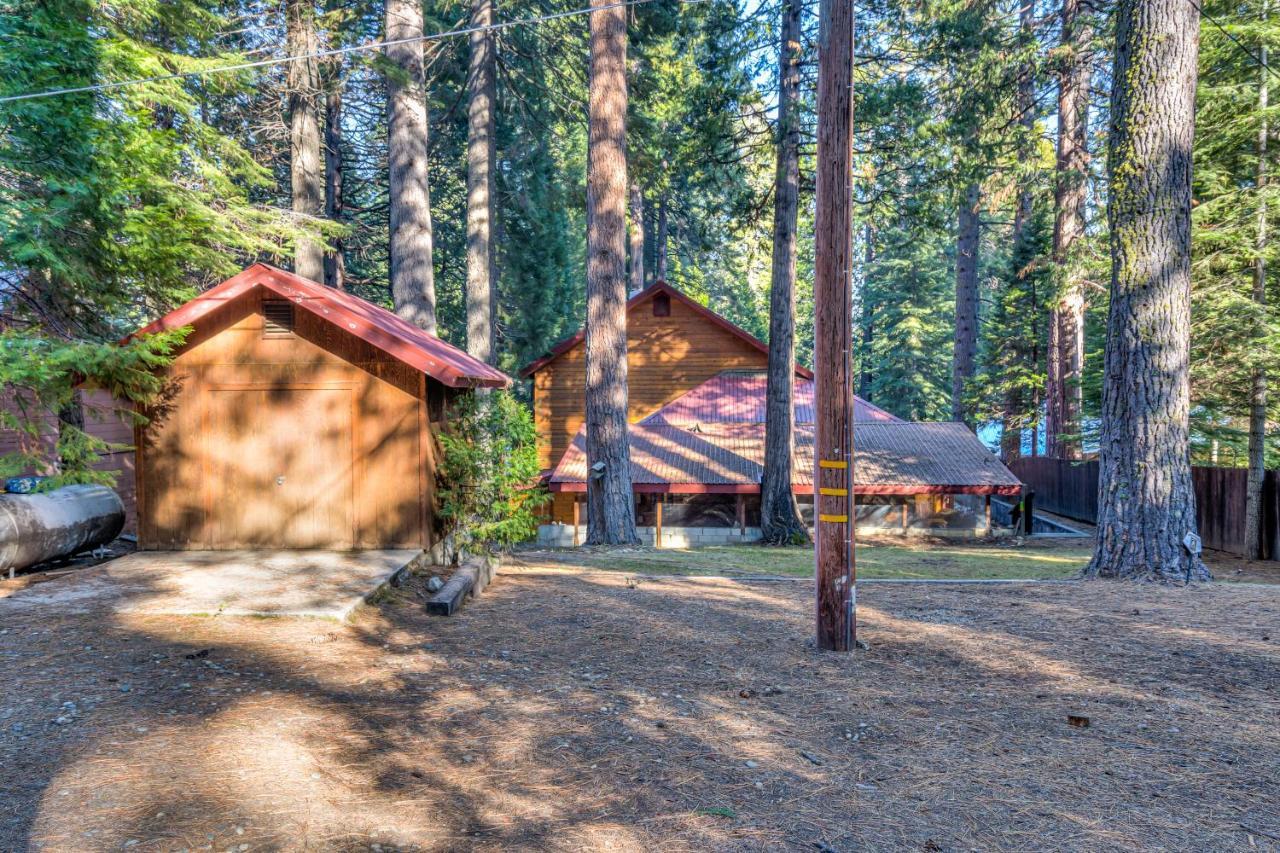 Rock Front Lodge Fish Camp Buitenkant foto